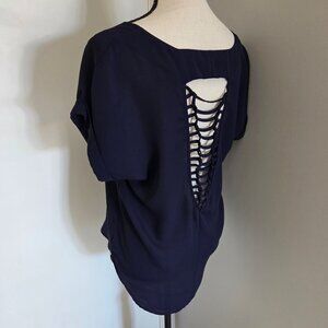 Lumiere Top Juniors Medium Navy Blue Short Cap Sleeve Shirt Cut Out Back Womens